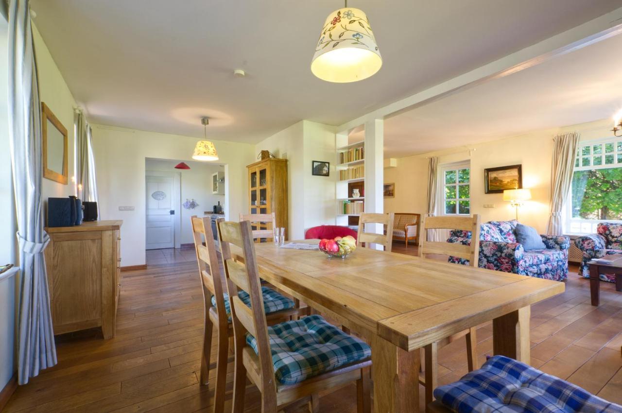 Reetdachhaus Mit Grossem Garten Und Kamin Marlow Εξωτερικό φωτογραφία
