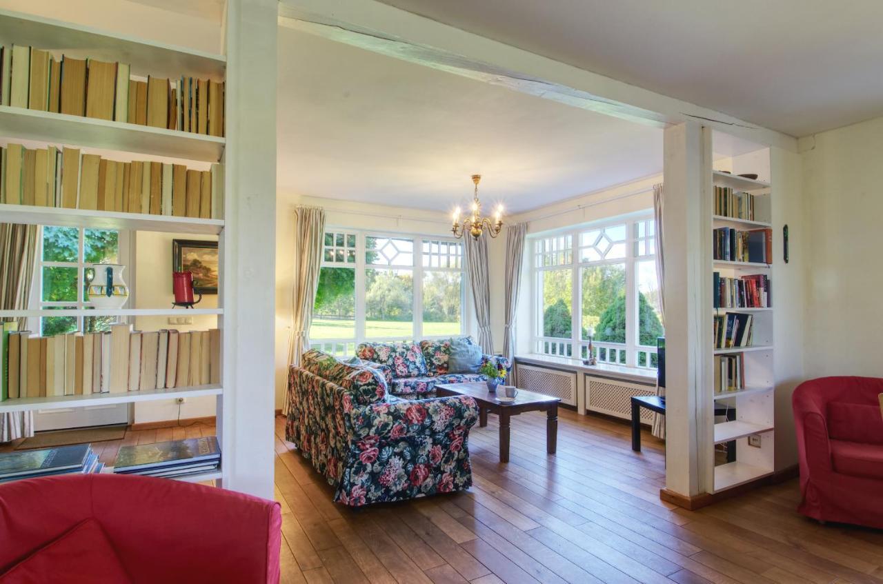 Reetdachhaus Mit Grossem Garten Und Kamin Marlow Εξωτερικό φωτογραφία